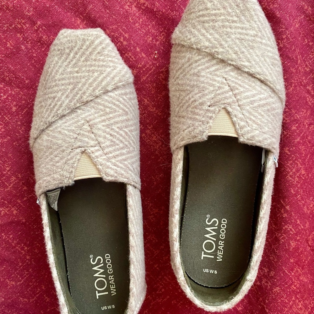 Toms Women's Blush Pink Herringbone Slip-On Flats